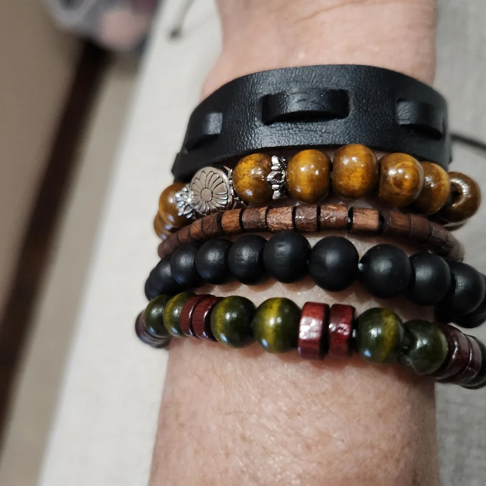 Nwot Mens Multicolor Beaded & Leather Bracelet Set